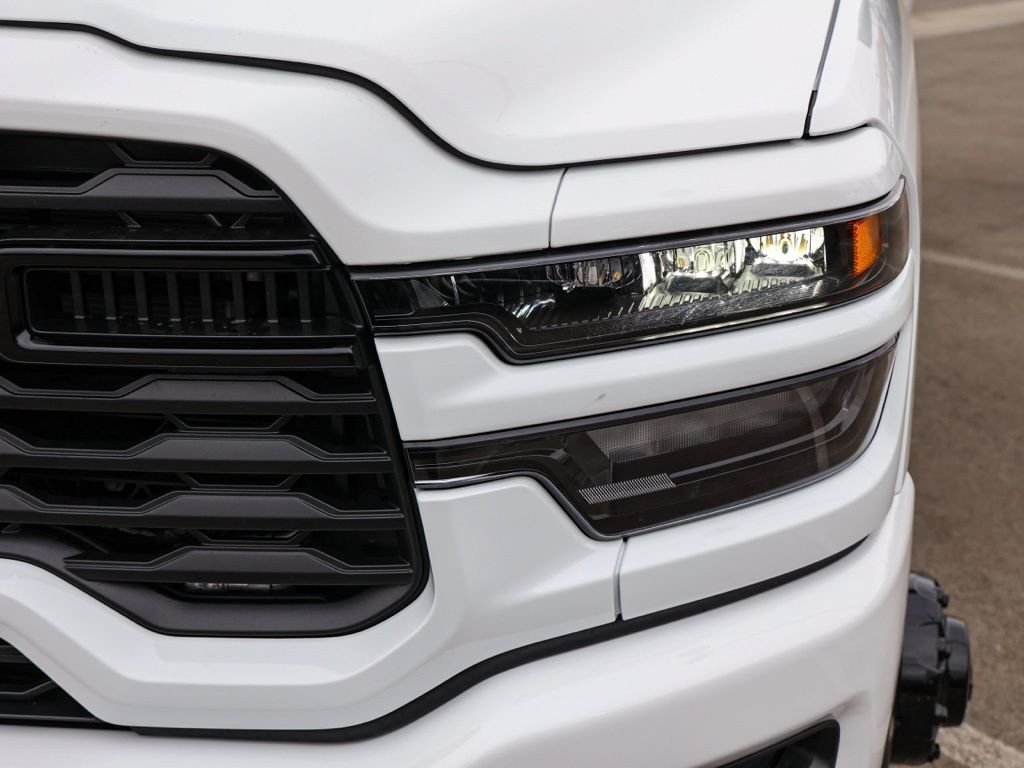 New 2026 Bright White Clear-Coat Exterior Paint RAM Big Horn Night Edition image 9