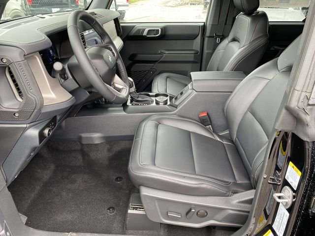 New 2026 Shadow Black Ford Outer Banks image 8