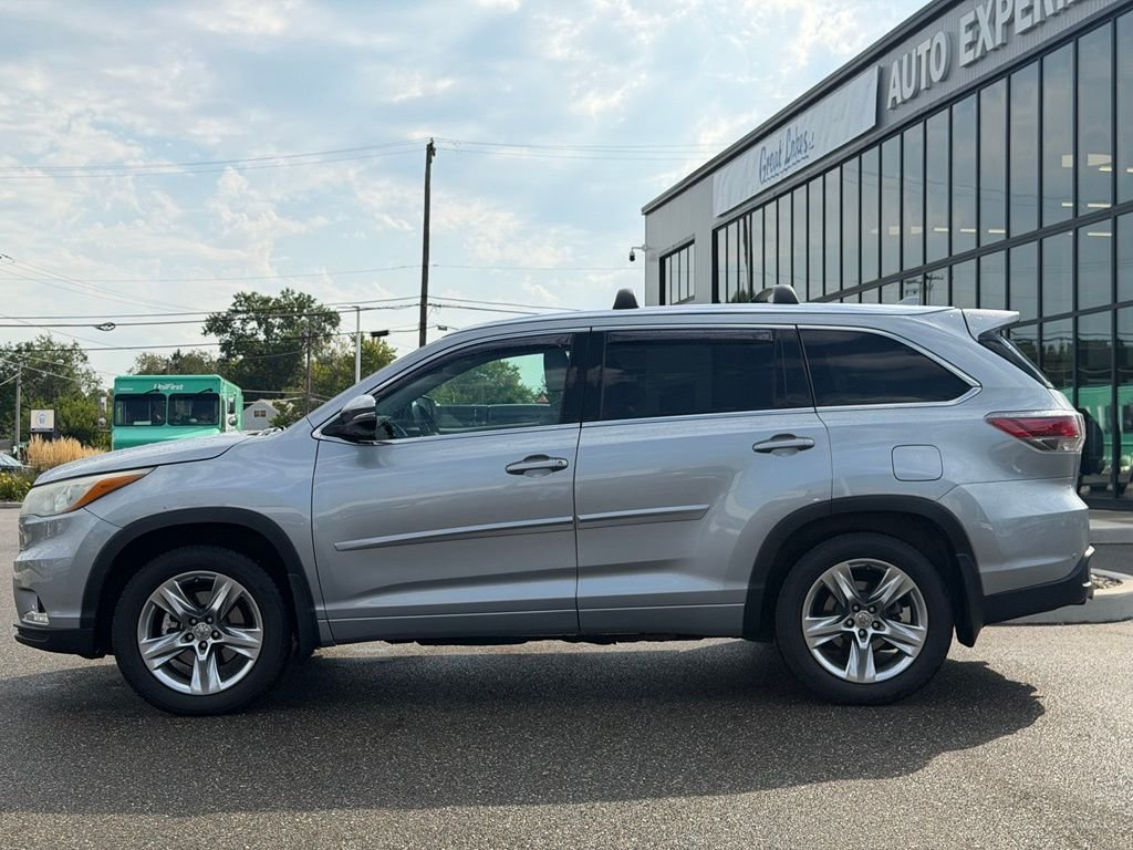 Used 2015 Toyota Highlander Limited with VIN 5TDDKRFH4FS208966 for sale in Canton, OH