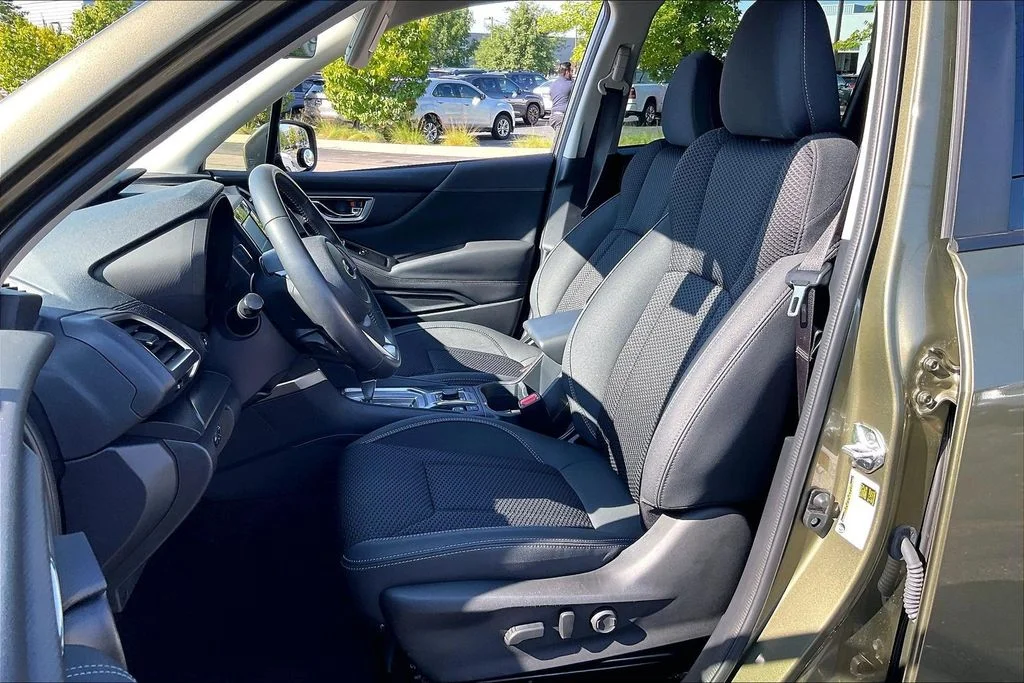 Used 2023 Brown Subaru Premium image 28