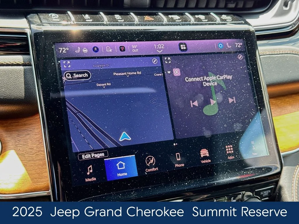 Used 2025 White Jeep Summit Reserve image 29