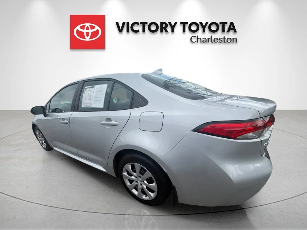 Used 2021 Silver Toyota LE image 3