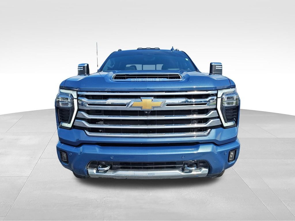 Used 2024 Blue Chevrolet High Country image 8