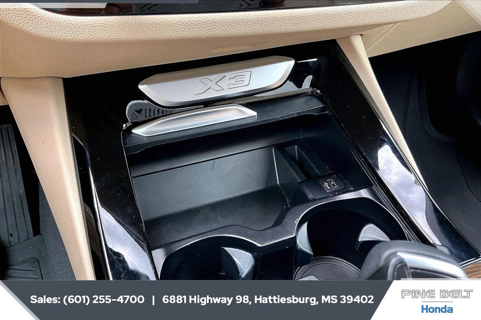 Used 2020 Black Sapphire Metallic BMW xDrive30i image 24
