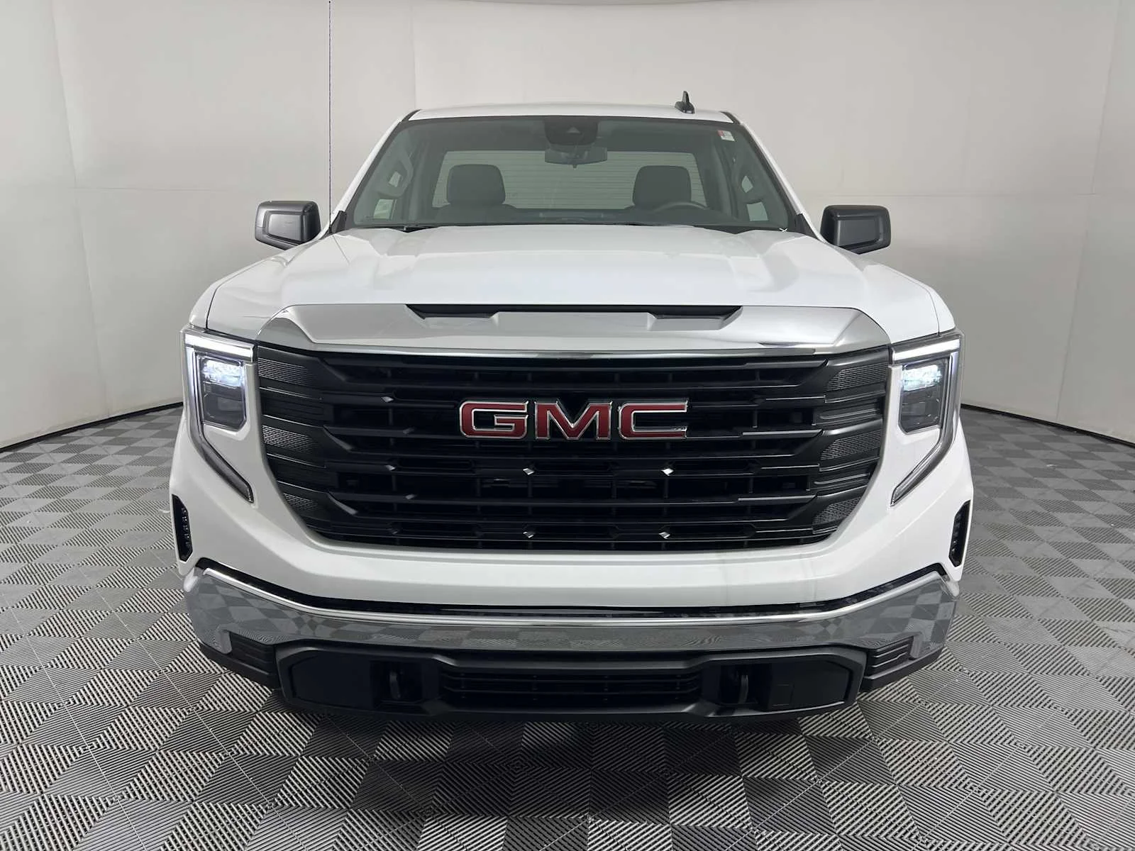 New 2026 Summit White GMC Pro image 2