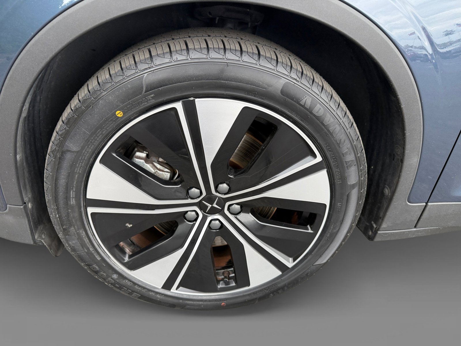Used 2023 Midnight Metallic Polestar Long Range Dual Motor image 9