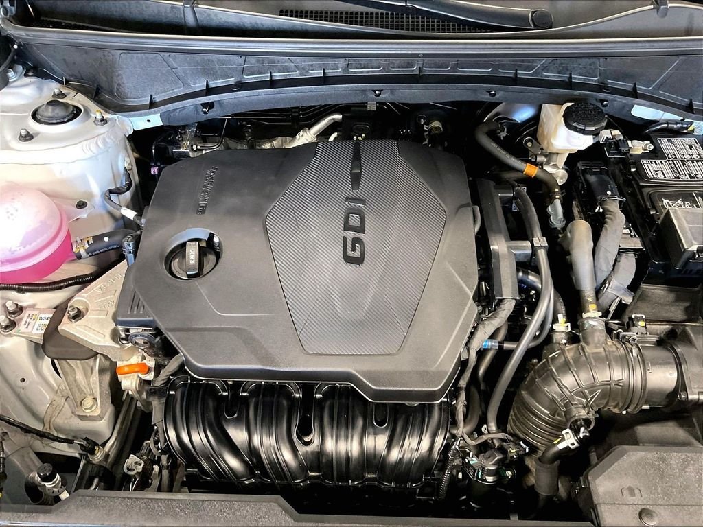 Used 2025 Silver Hyundai SE image 34