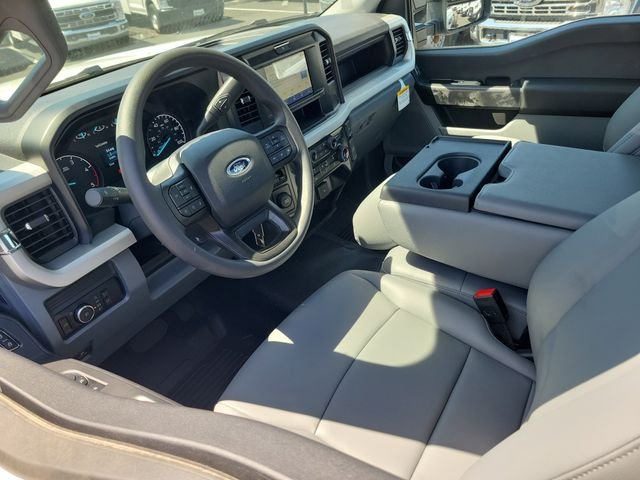 New 2026 Oxford White Ford F-550® XL image 3