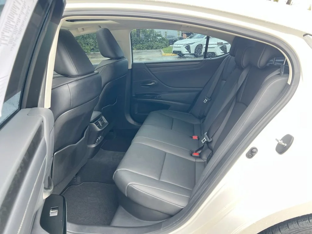 Certified Used 2024 EMINENT WHITE PEARL Lexus 300h image 19