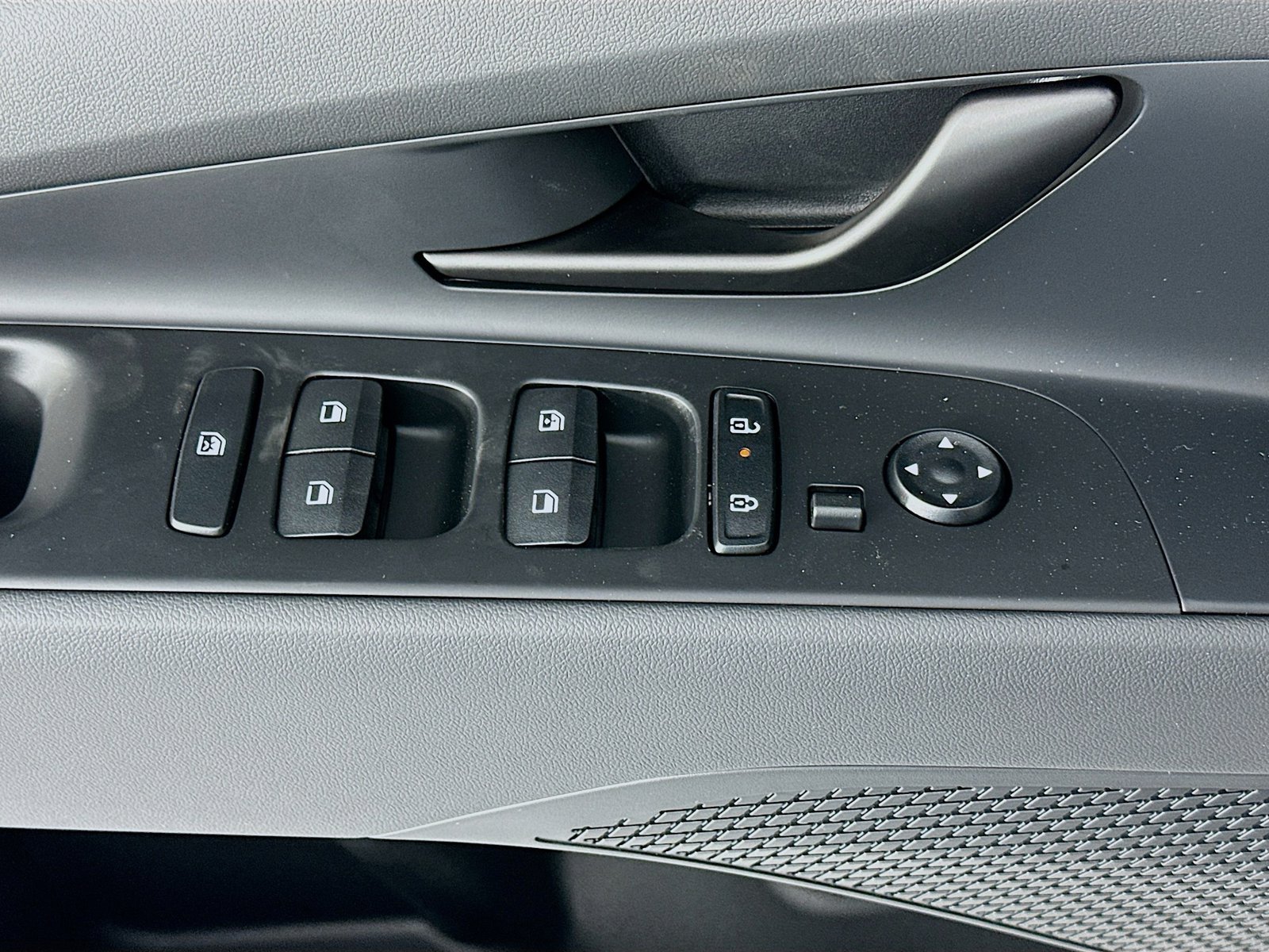 2026 Hyundai Elantra SEL Sport - Photo 22
