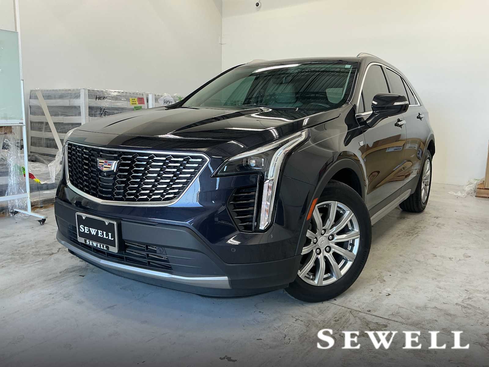 2023 Cadillac XT4 FWD Premium Luxury