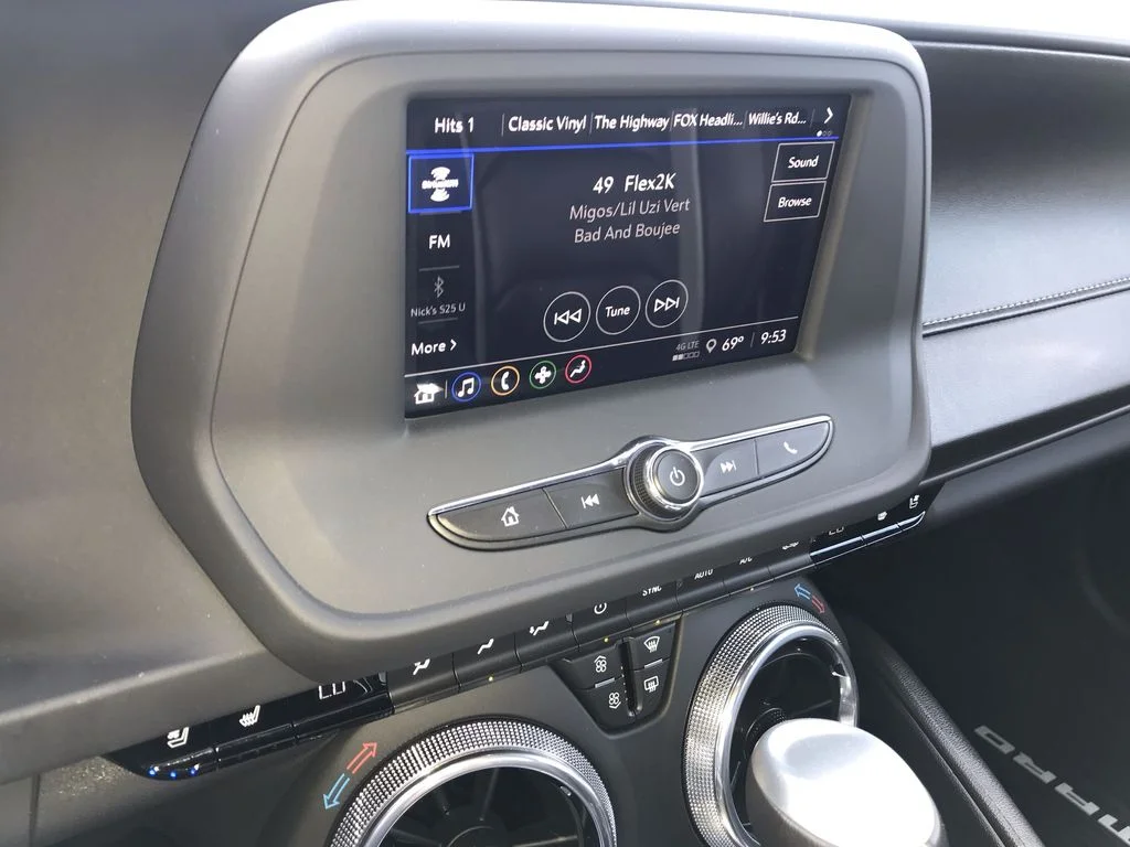 Used 2022 Blue Chevrolet 2LT image 16