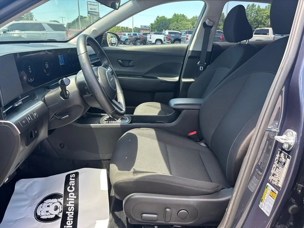 Used 2025 Blue Hyundai SEL image 11