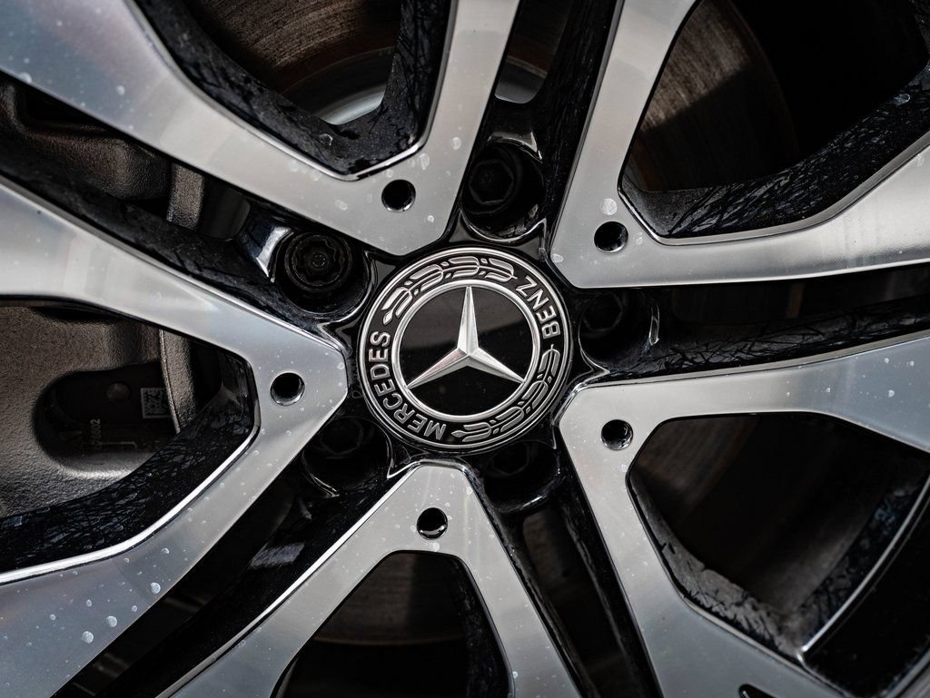 New 2026 Night Black Mercedes-Benz GLA 250 image 9