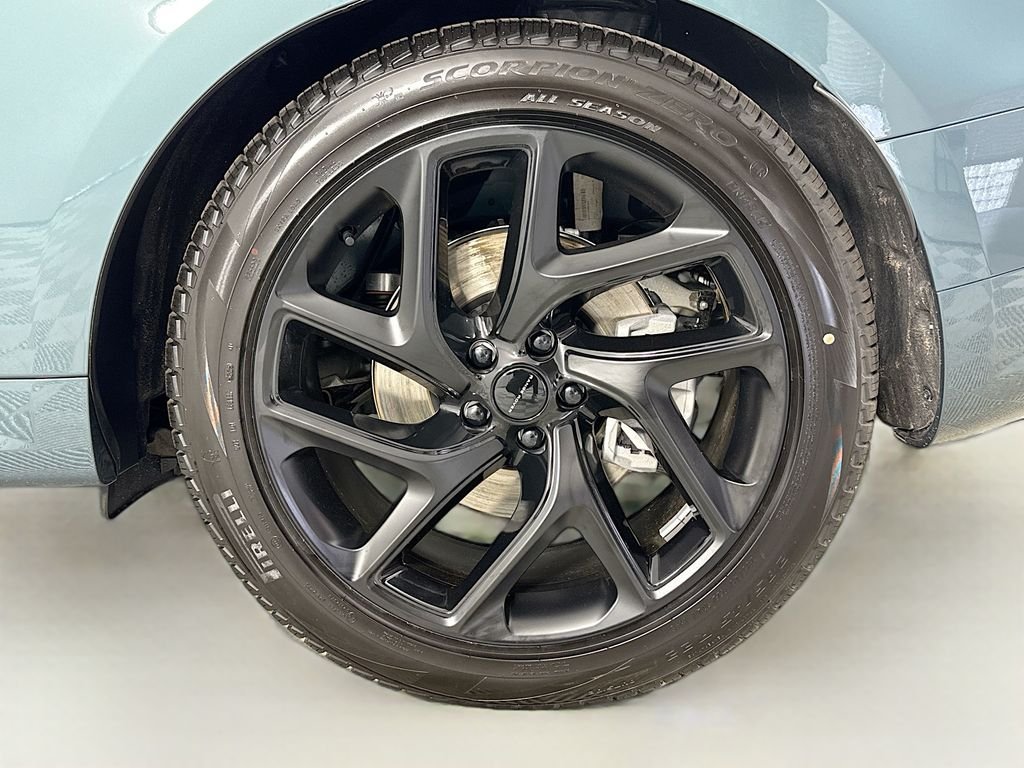 New 2026 Giola Green Land Rover Dynamic SE image 31