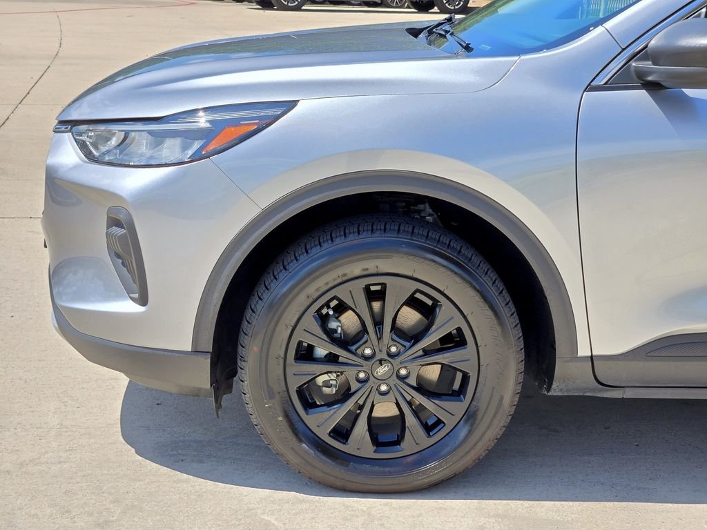 Used 2024 Silver Ford Active image 6