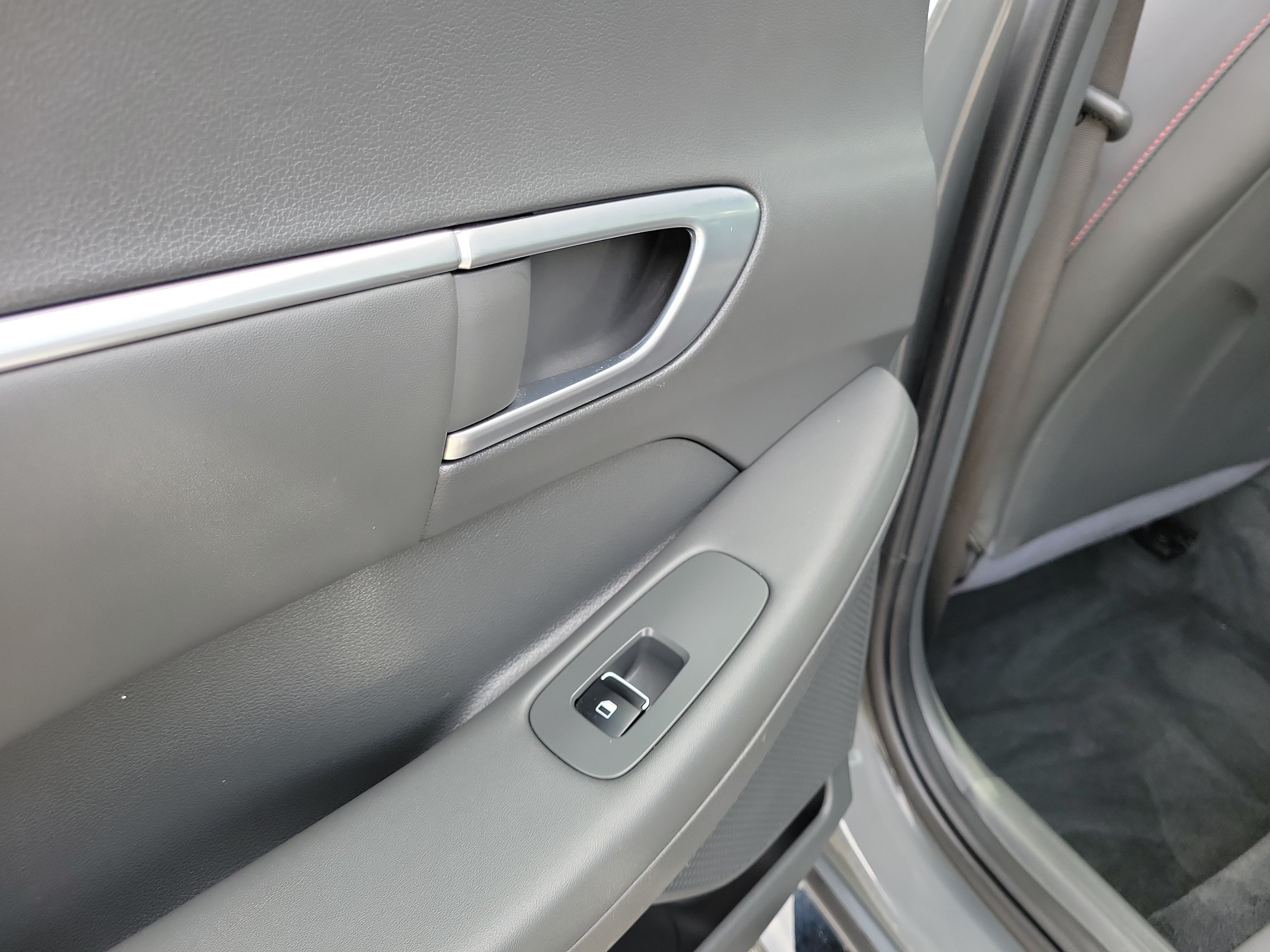 Used 2021 Hampton Gray Hyundai SEL Plus image 13