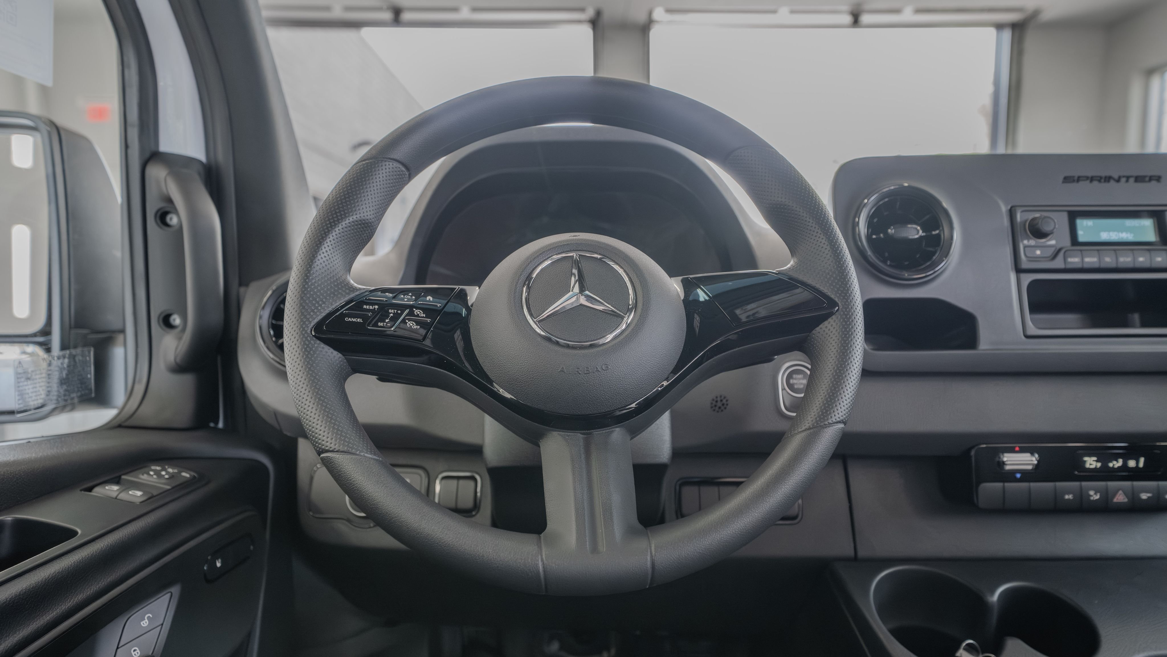 2025 Mercedes-Benz Sprinter Cargo Van Base - Photo 9