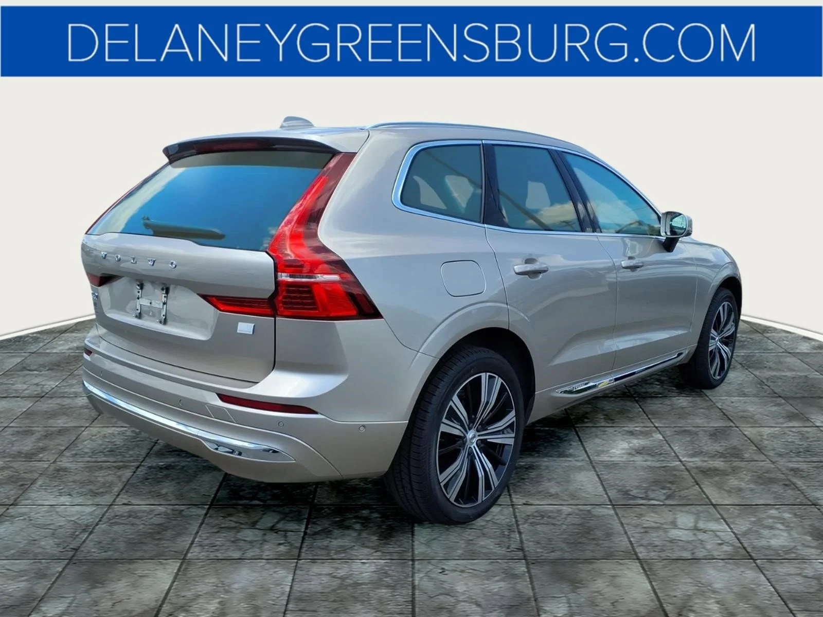 Used 2023 Bright Dusk Metallic Volvo T8 Plus Bright Theme image 3