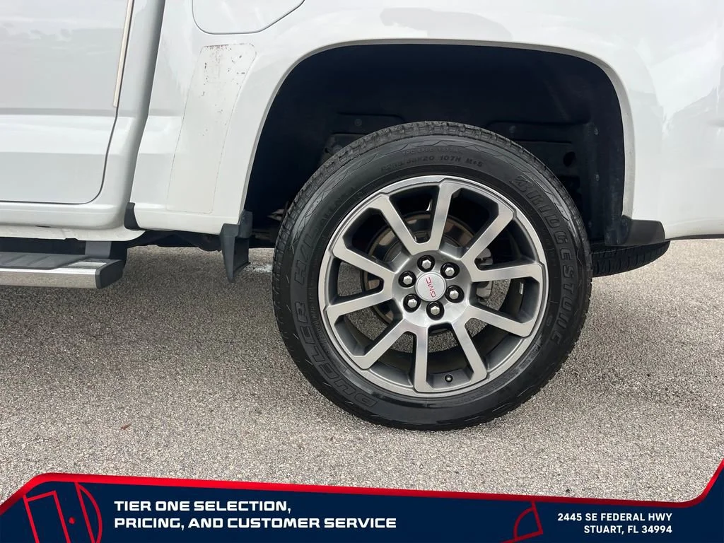 Used 2019 SUMMIT WHITE GMC 2WD Denali image 9