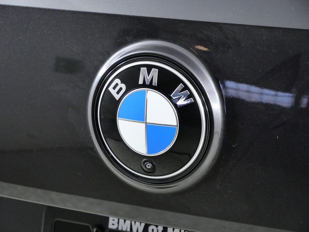 2026 BMW iX 60 - Photo 11