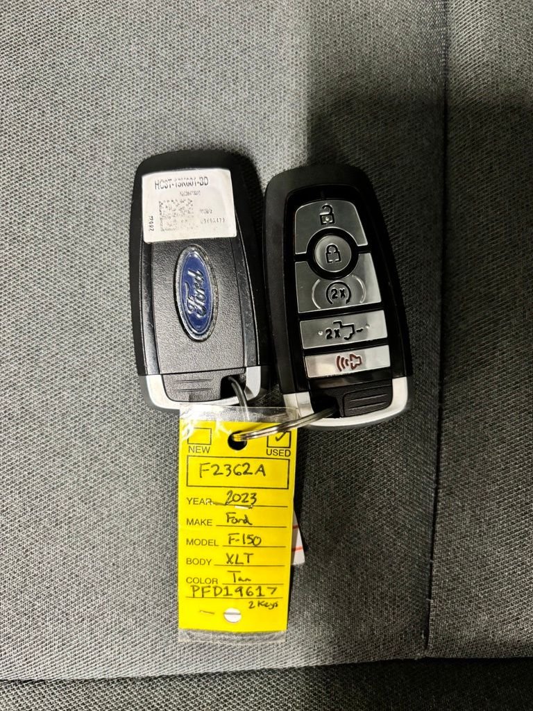 Used 2023 Gray Ford XLT image 26