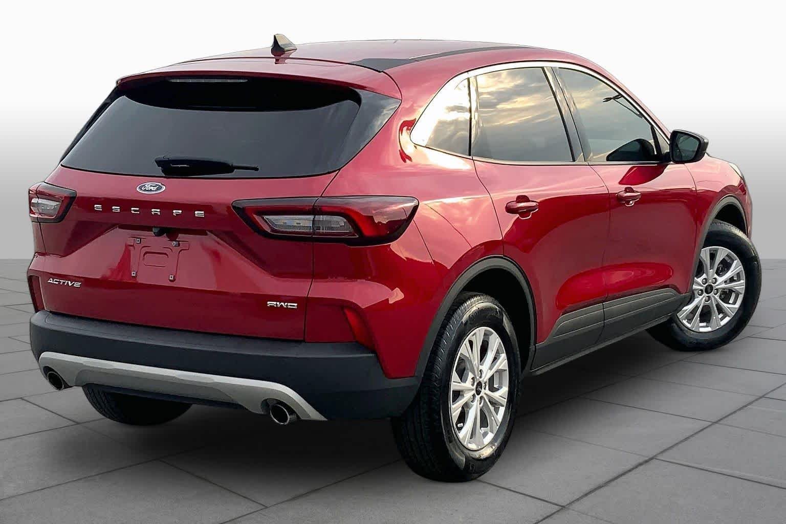 Used 2023 Rapid Red Metallic Tinted Clearcoat Ford Active image 12