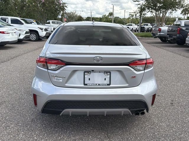 Used 2020 Silver Toyota SE image 5