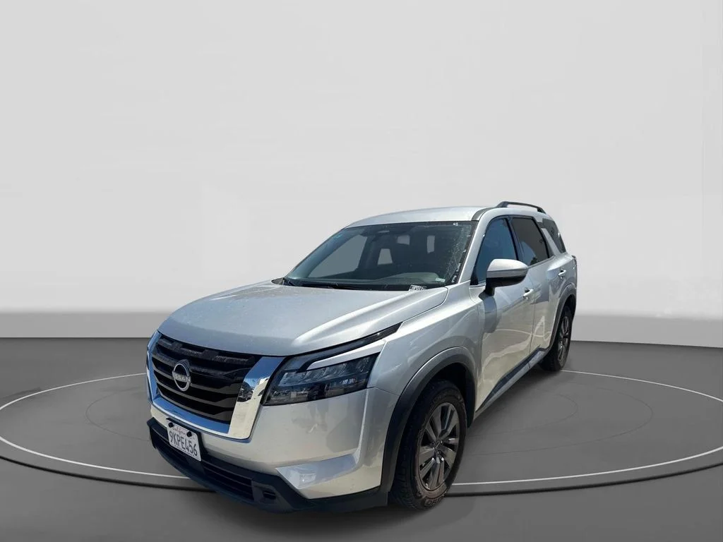 2024 Nissan Pathfinder SV 2WD's photo
