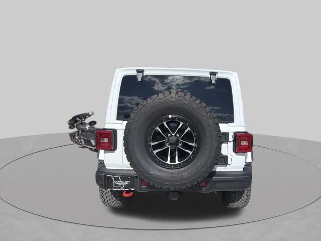 New 2027 Bright White Clear-Coat Paint Jeep Rubicon X image 4