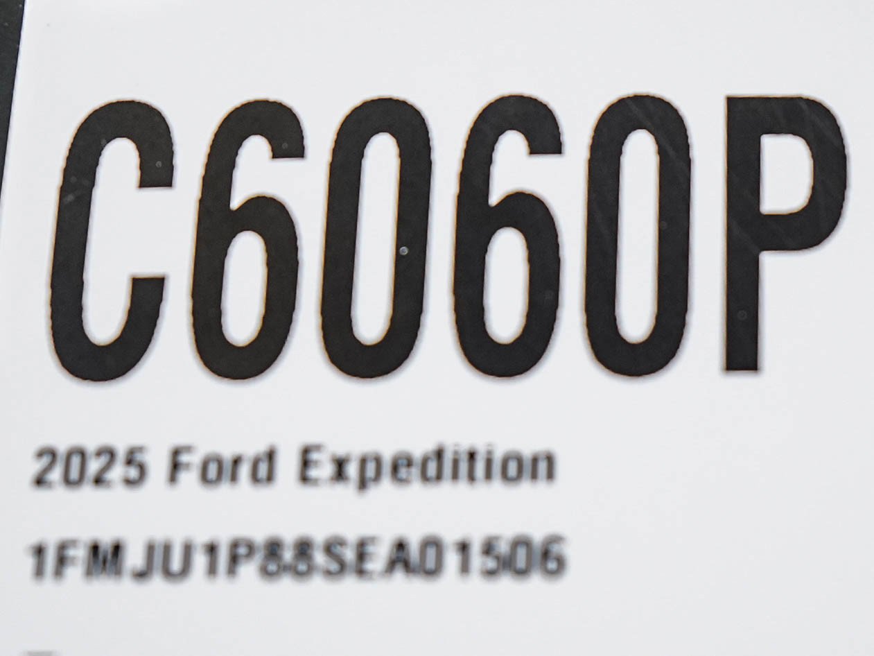 Used 2025 Star White Metallic Tri-Coat Ford King Ranch image 30