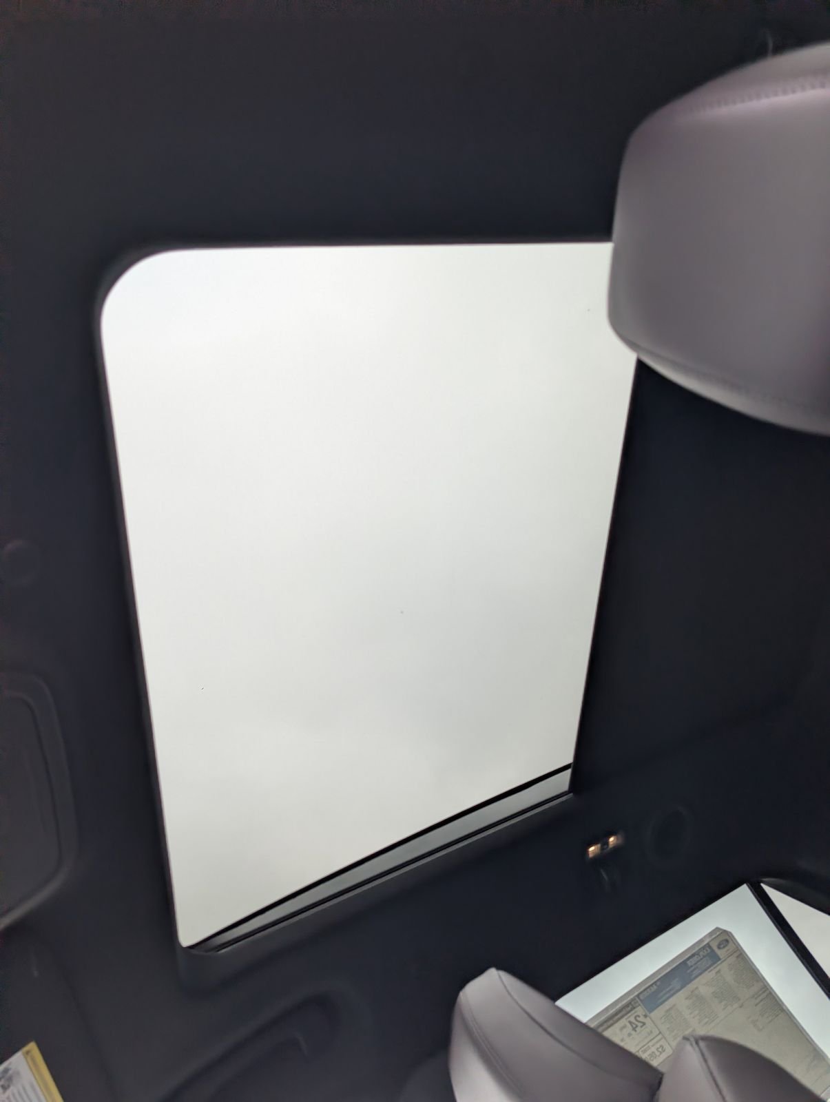 2026 Ford Explorer Platinum - Photo 17