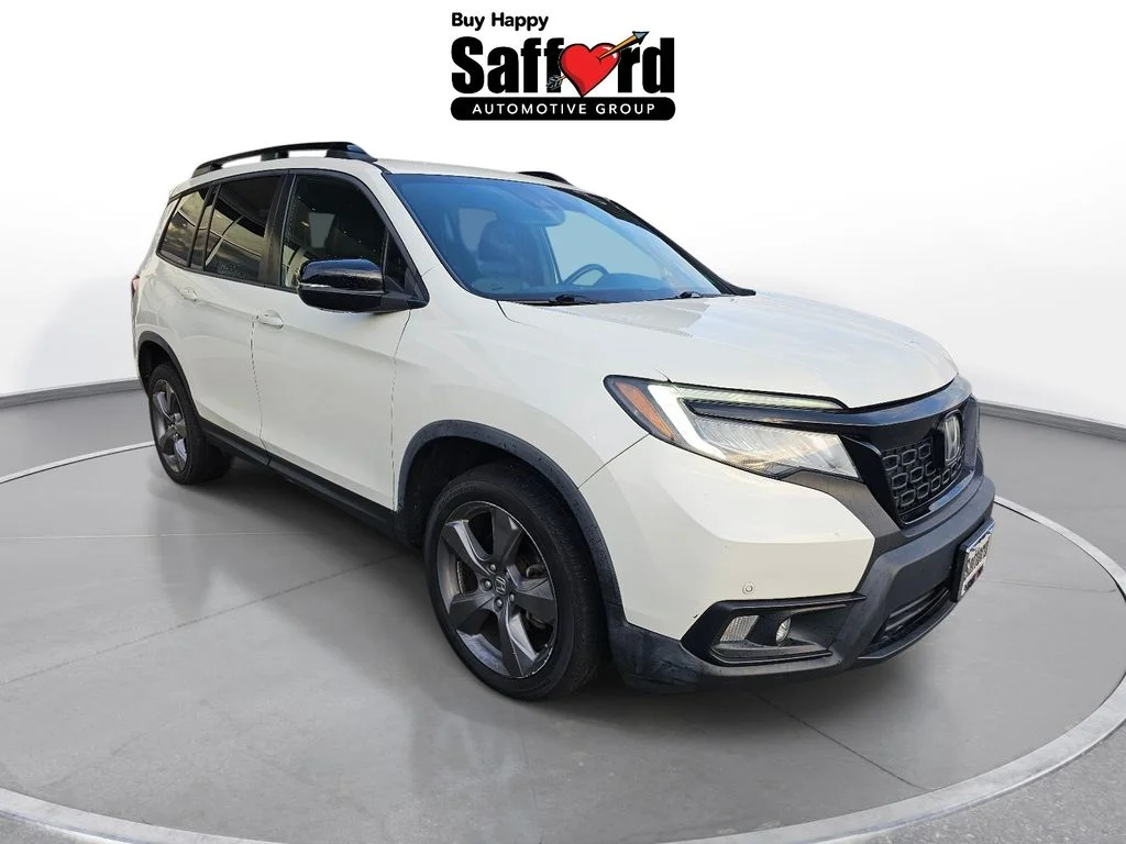 Used 2019 White Honda Touring image 6
