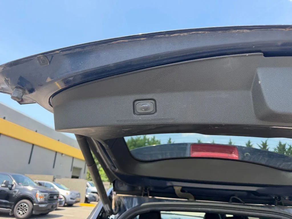 Used 2017 Blue Ford Limited image 10