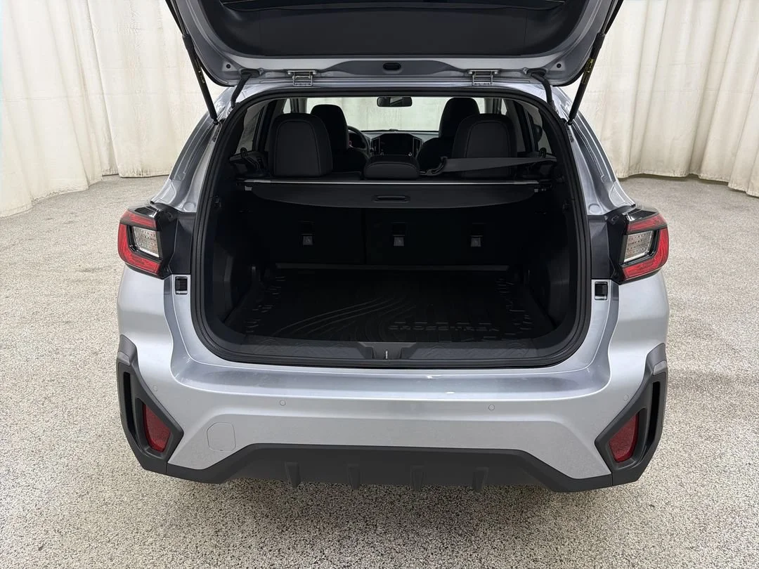 New 2026 Ice Silver Metallic Subaru Limited image 17