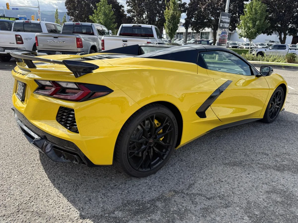 Used 2025 Yellow Chevrolet 3LT image 18