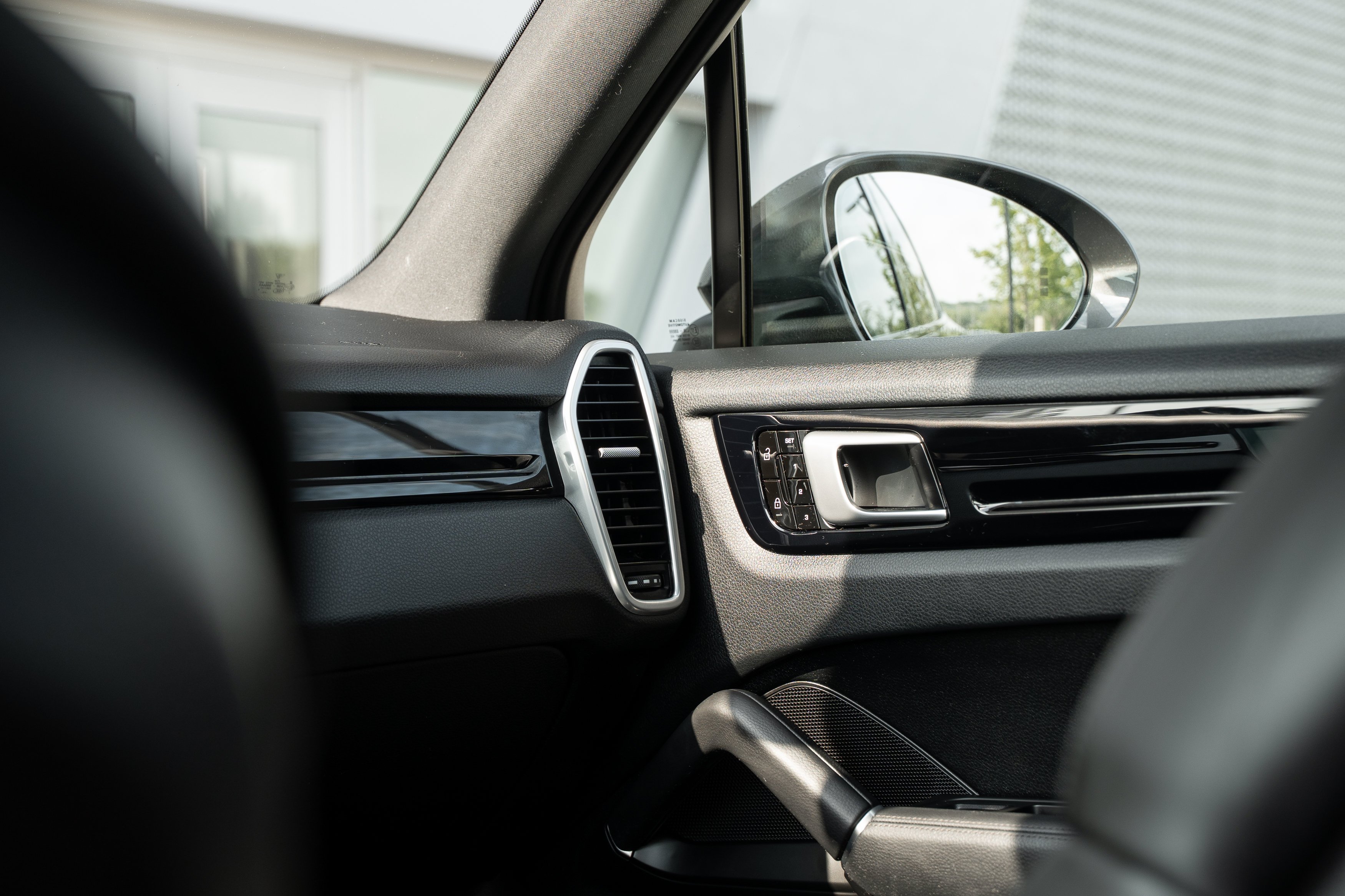 Used 2019 Quartzite Metallic Porsche S image 14