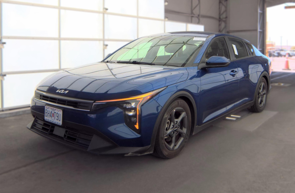 Used 2025 Blue Kia LXS image 2
