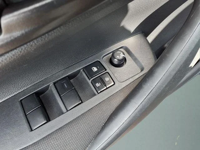 2024 Toyota Corolla LE - Photo 11