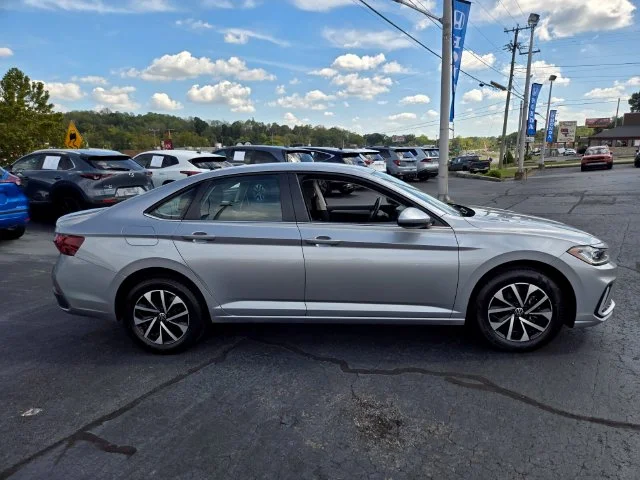 Used 2025 Silver Volkswagen 1.5T S image 9