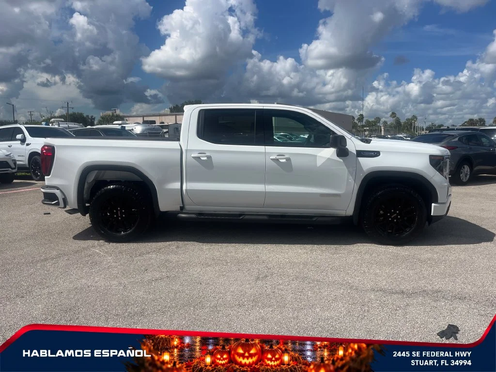 New 2026 Summit White GMC Elevation image 4