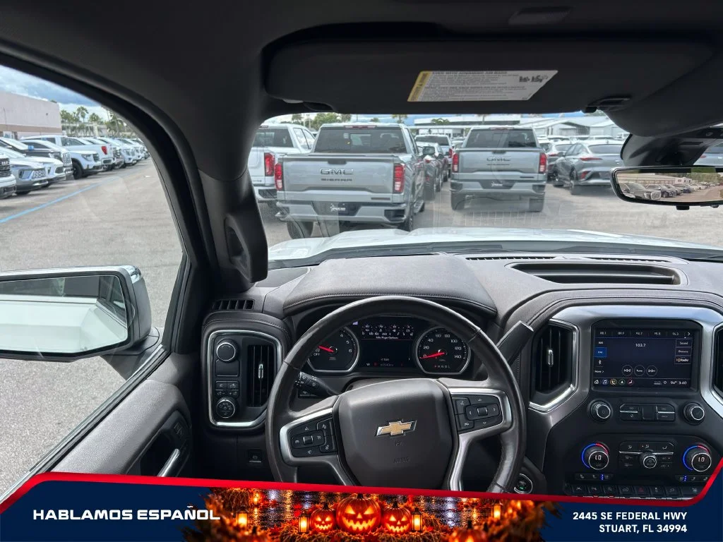 Used 2019 IRIDESCENT PEARL TRICOAT Chevrolet LTZ image 13