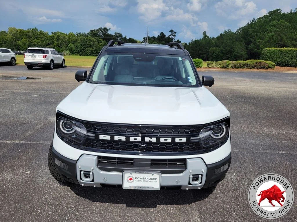 Used 2026 White Ford Badlands image 9