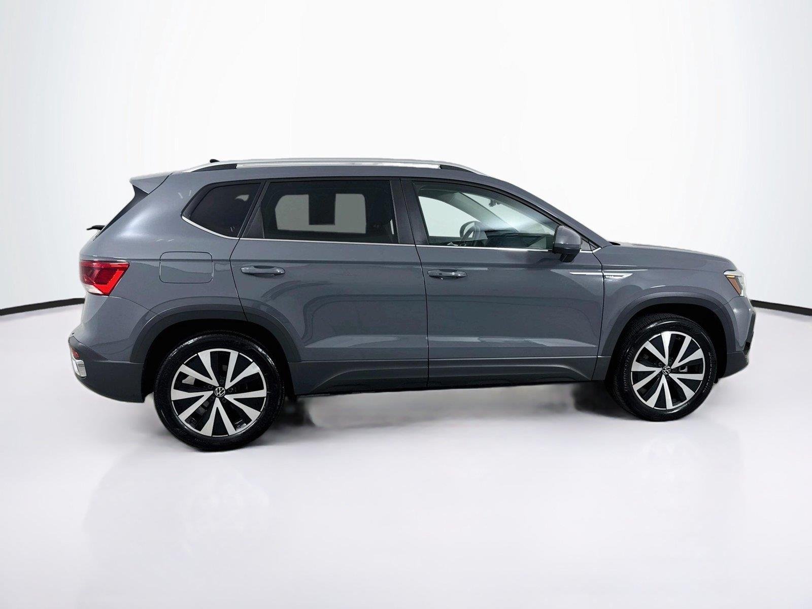Used 2023 Pure Gray Volkswagen SE image 8