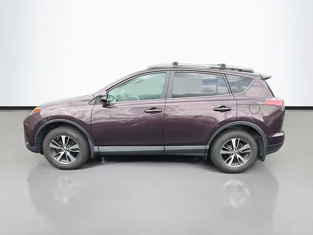 Used 2017 Black Toyota XLE image 4