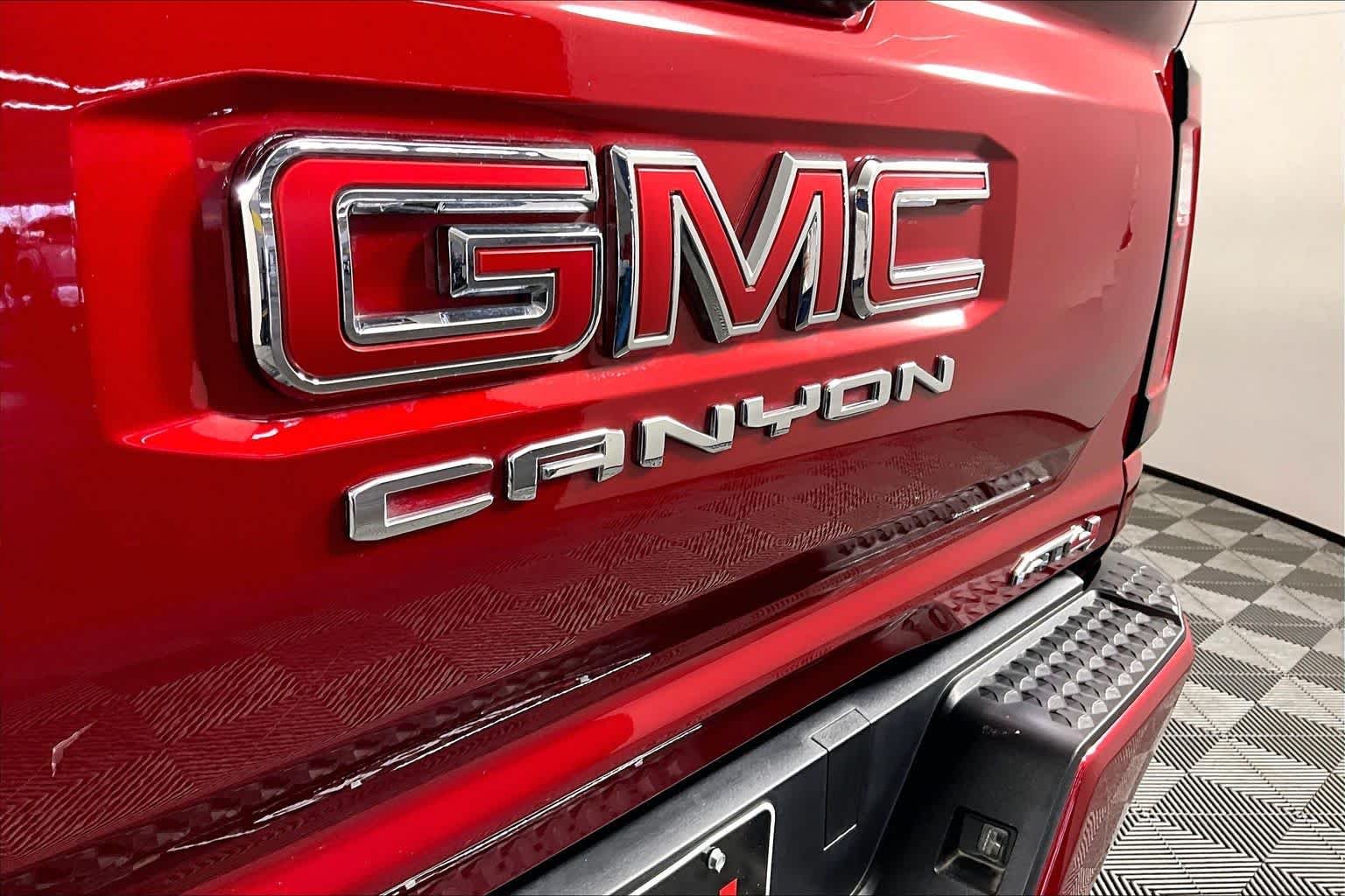2023 GMC Canyon AT4 - Photo 30