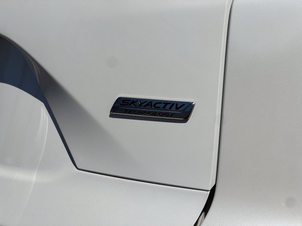 Used 2018 Snowflake White Pearl Mazda Grand Touring image 23