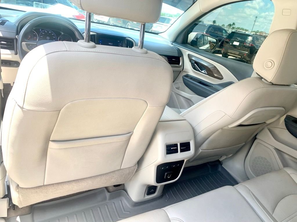 Used 2022 White GMC Denali image 14