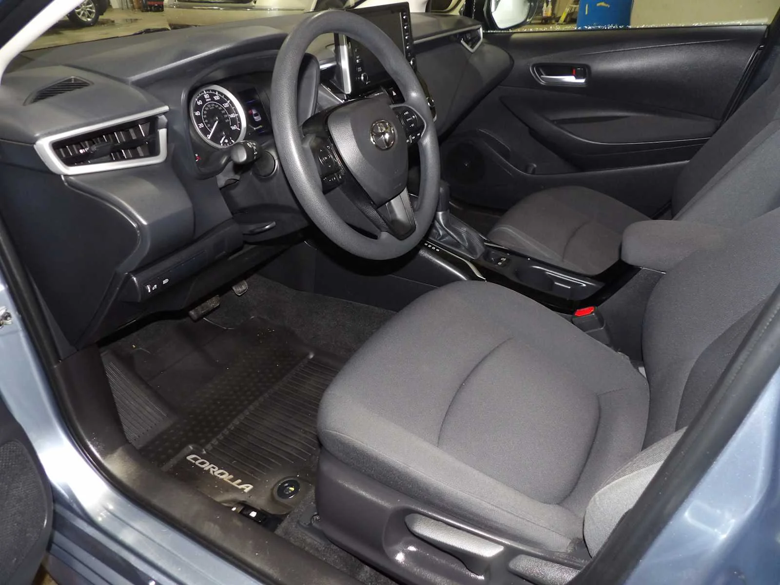 2021 Toyota Corolla LE - Photo 8