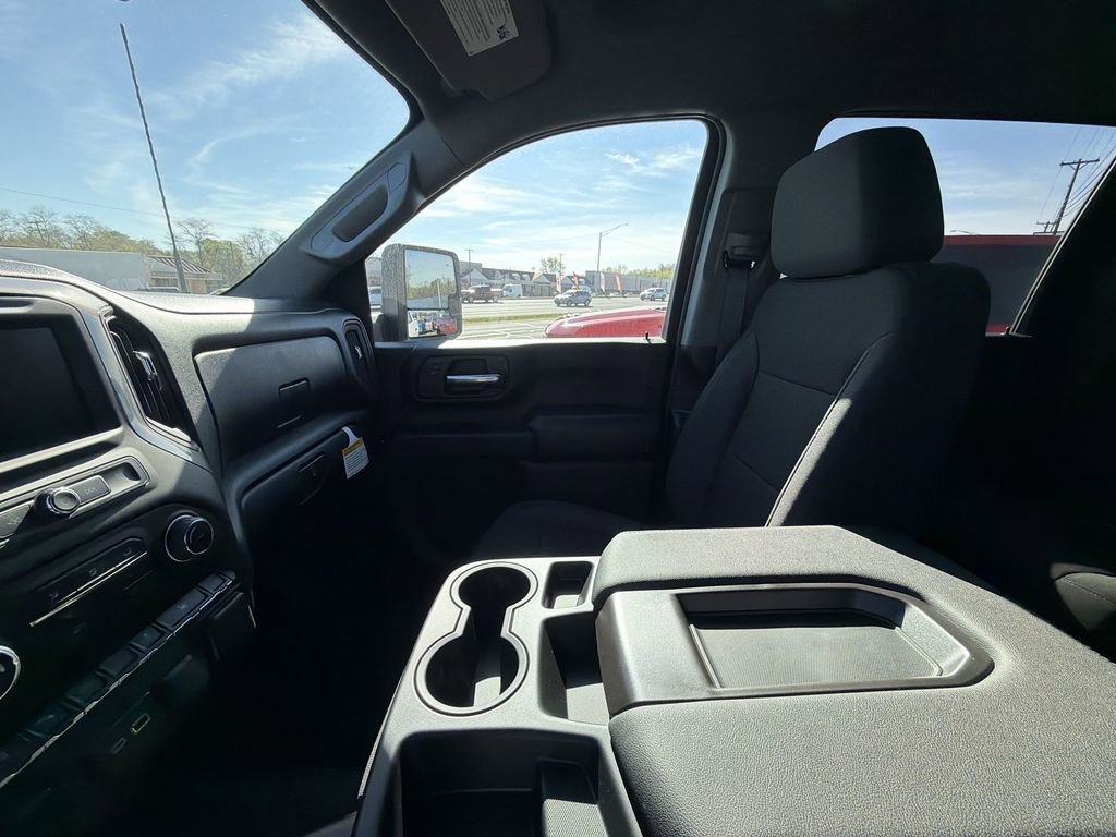 2026 Chevrolet Silverado 2500 HD Custom - Photo 11